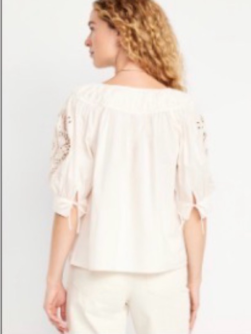 Old Navy Split-Neck Eyelet-Sleeve Embroidered Peasant Top